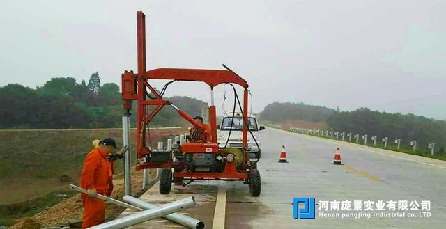波形梁护栏成本分析.jpg