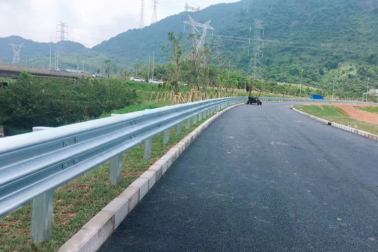加强型波形梁护栏
