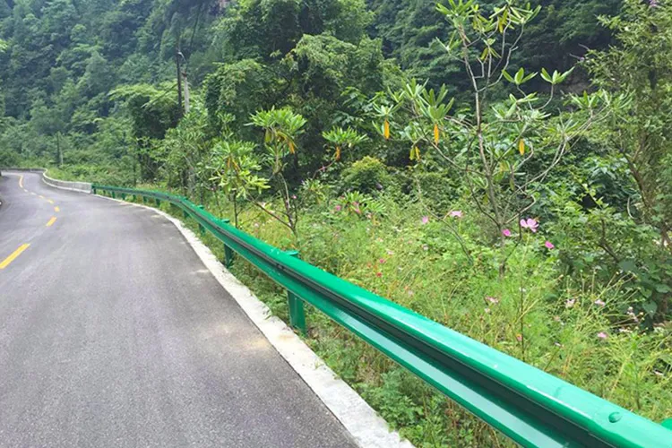 江西波形梁钢护栏