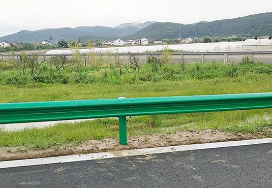 海城波形护栏板