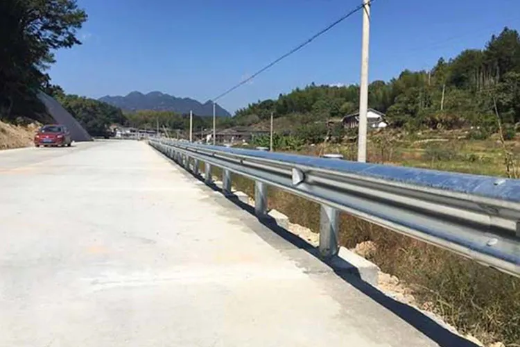 河北波形护栏板